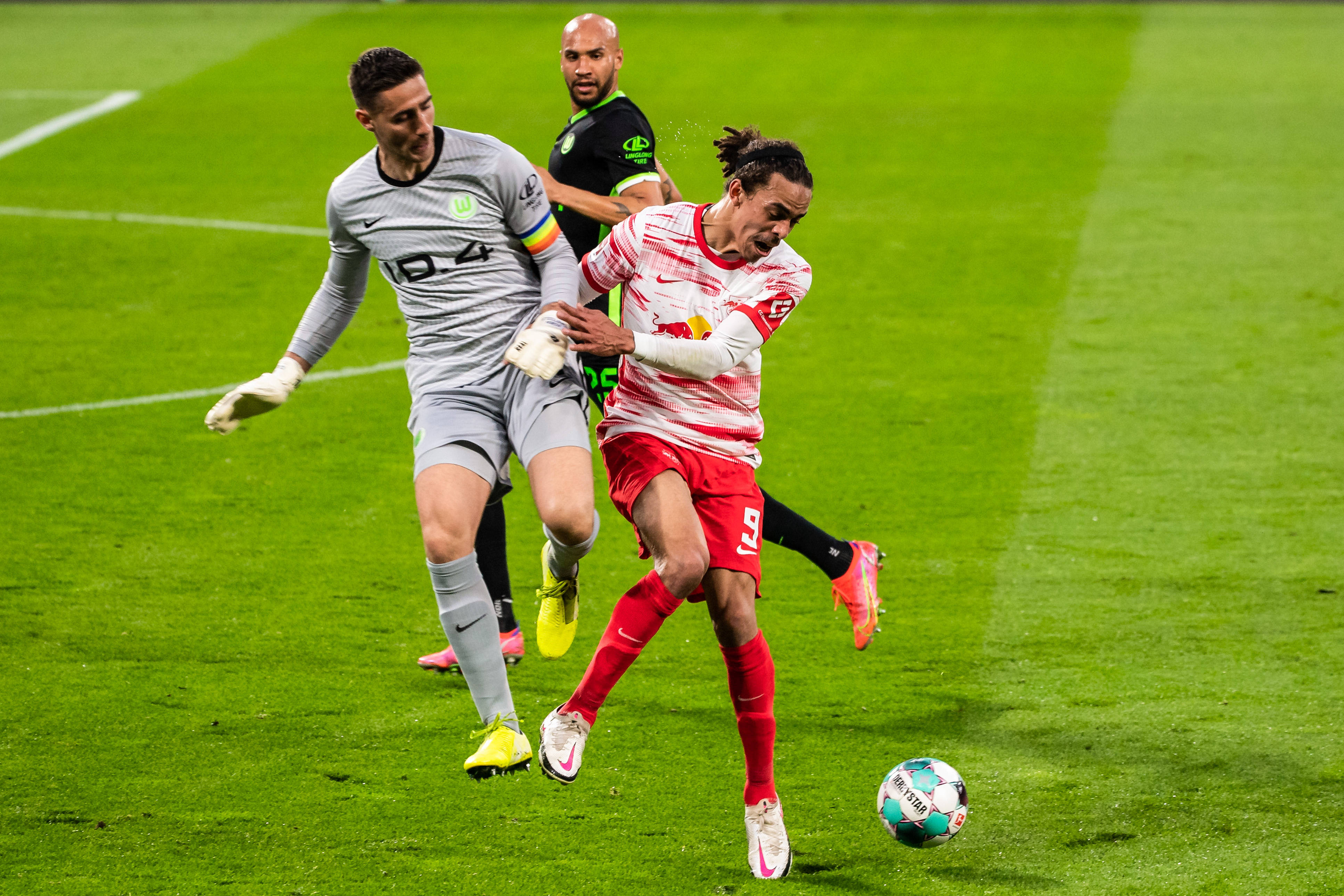 九游官网-莱比锡发布备战花絮;国际比赛日单刀错失;社区盾任务艰巨;年轻球员得到机会的简单介绍