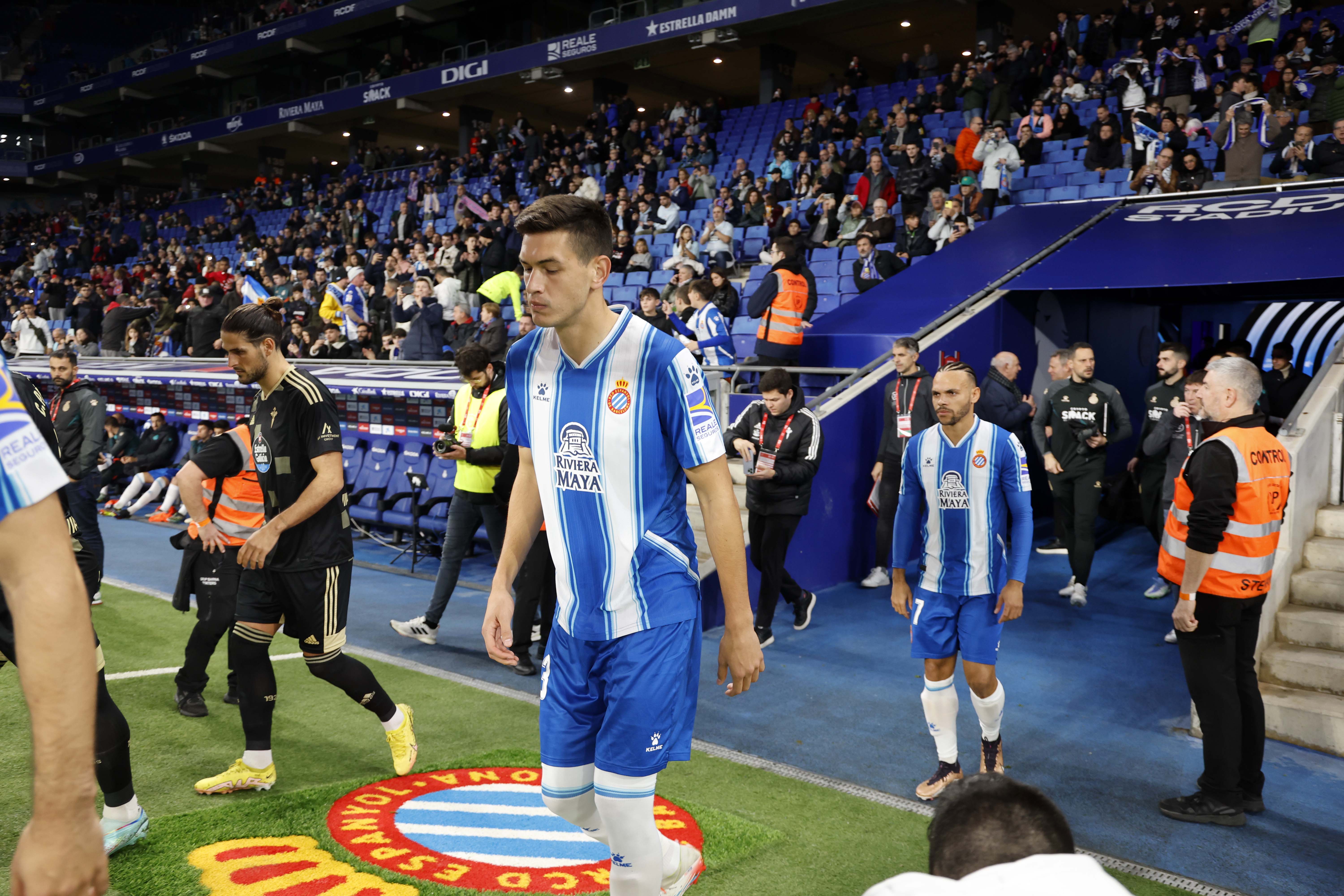 九游游戏平台-国王杯加时末段走向成谜,巴塞罗那状态回暖,震撼外界,训练强度明显提升的简单介绍