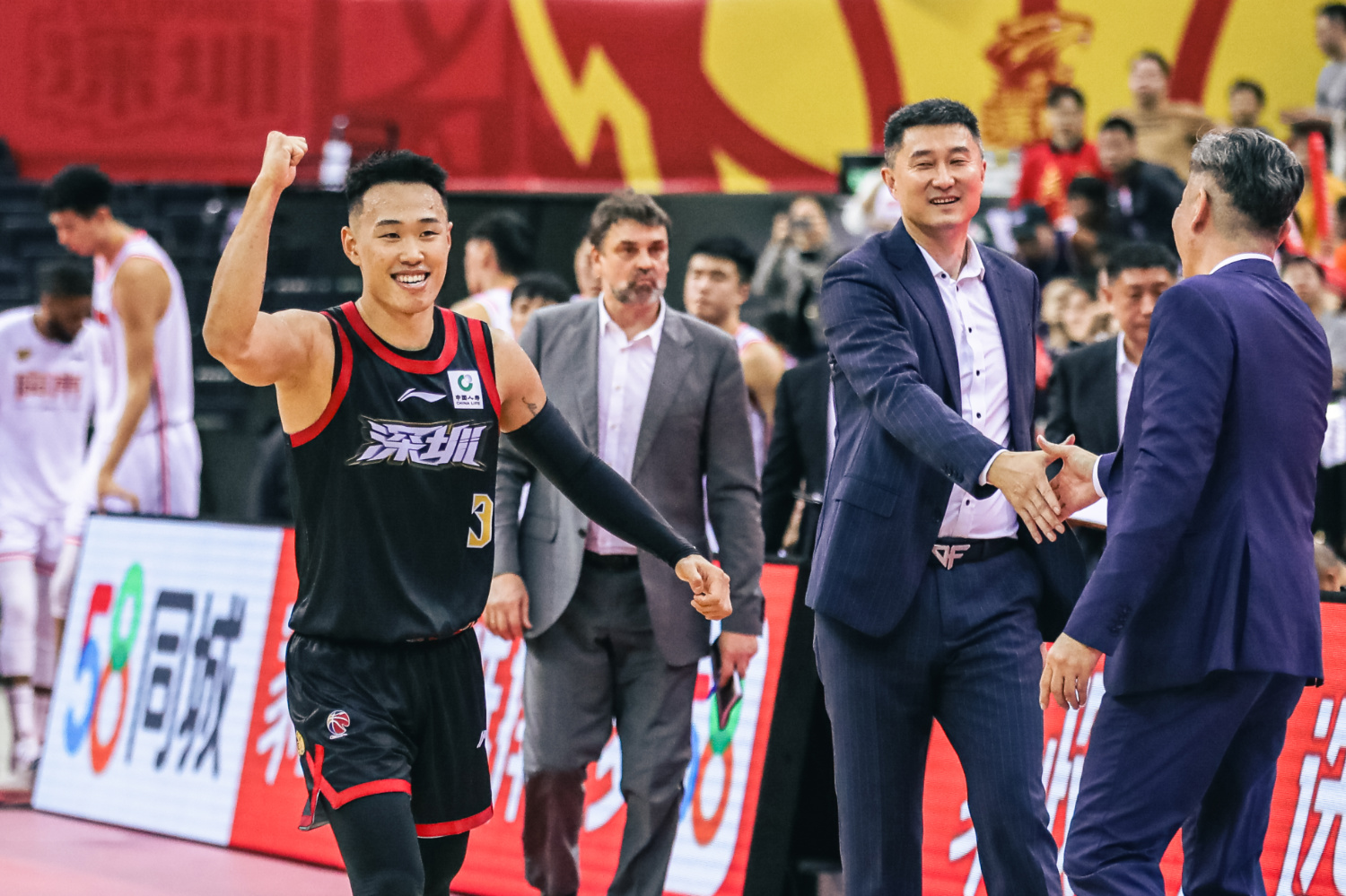 九游游戏平台-深圳男篮发布备战花絮，赛前调整名单，全明星赛任务艰巨，控场能力受关注(1000000蛋币兑换码未过期)